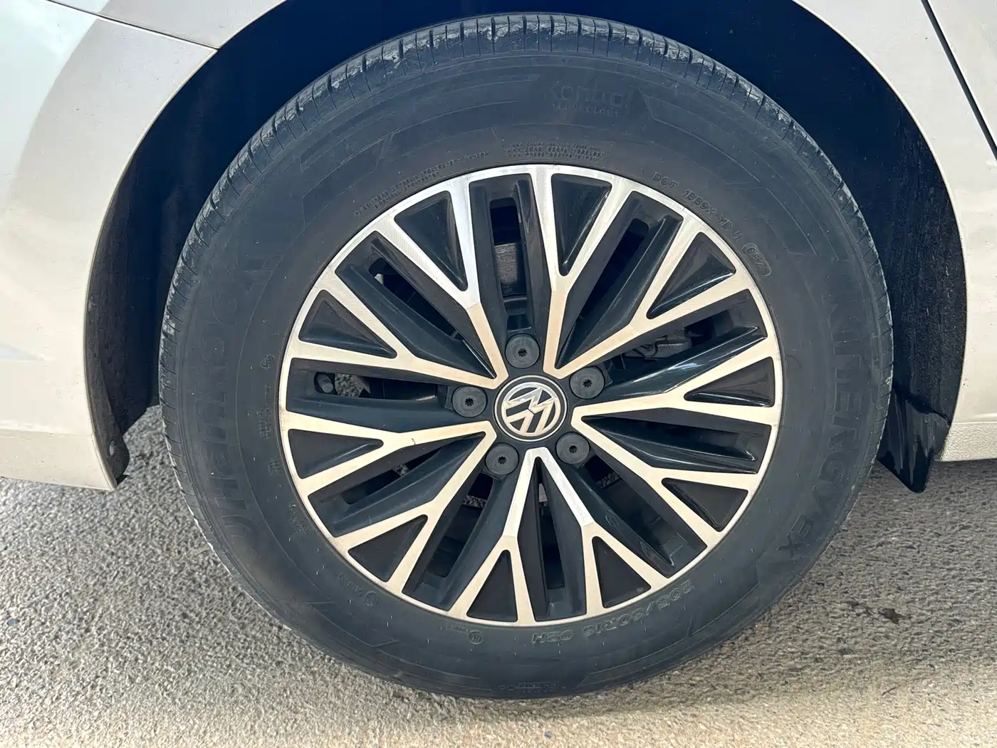 Volkswagen Sagitar 2021 280TSI DSG Comfort Smart Connect Edition фото 7
