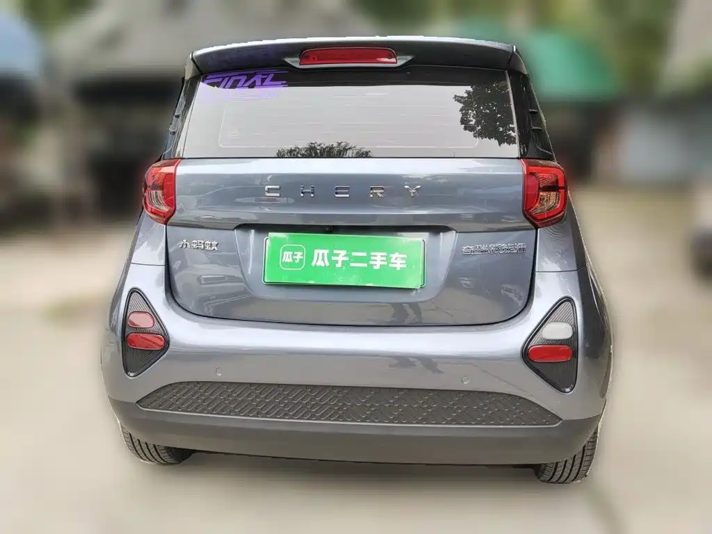 QQ New Energy Little Ant 2025 2024 Facelift Youth Edition 321km Favorite 29.23kWh