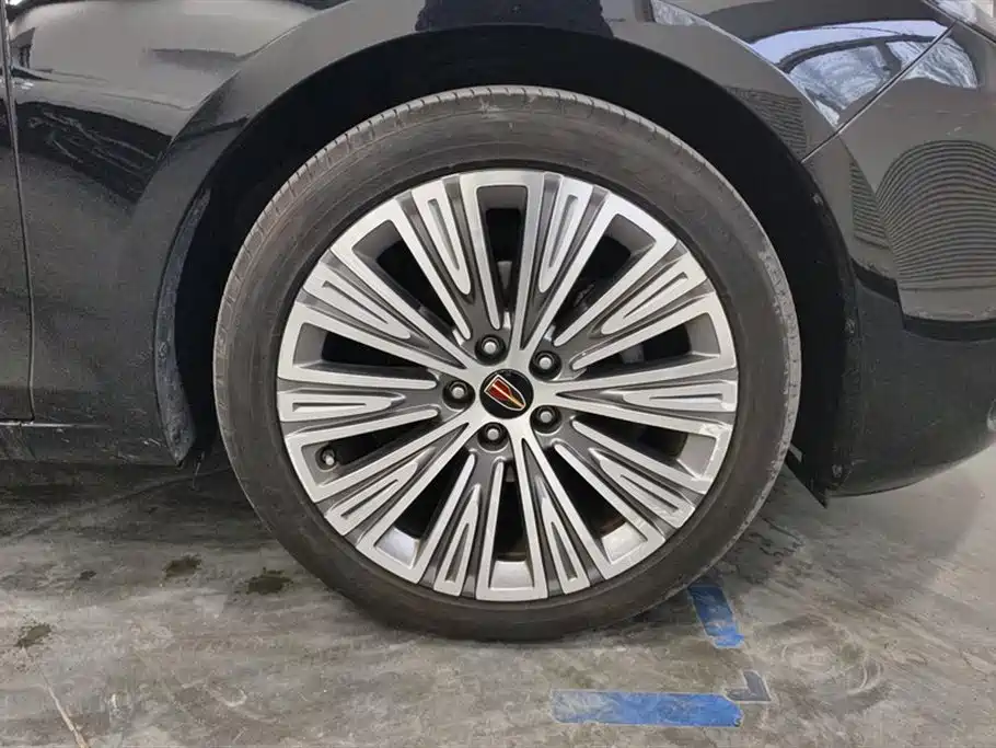 Hongqi H5 2022 Classic Facelift 1.8T Automatic Smart Connect Flag Rhythm Edition фото 6