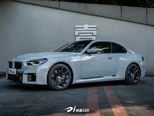 BMW M2 2025