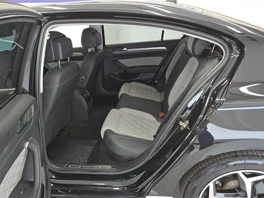 Volkswagen Magotan 2023 2 Million Units Anniversary Edition 330TSI DSG Leading Type фото 11
