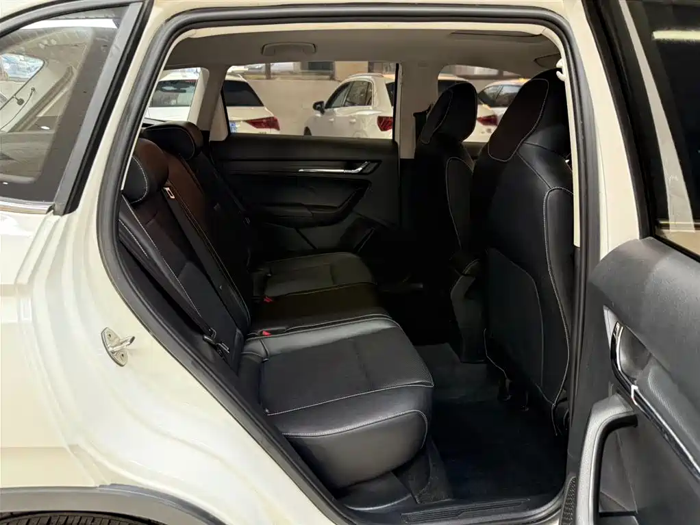 Škoda Kamiq 2022 1.5L Automatic Comfort Edition фото 21