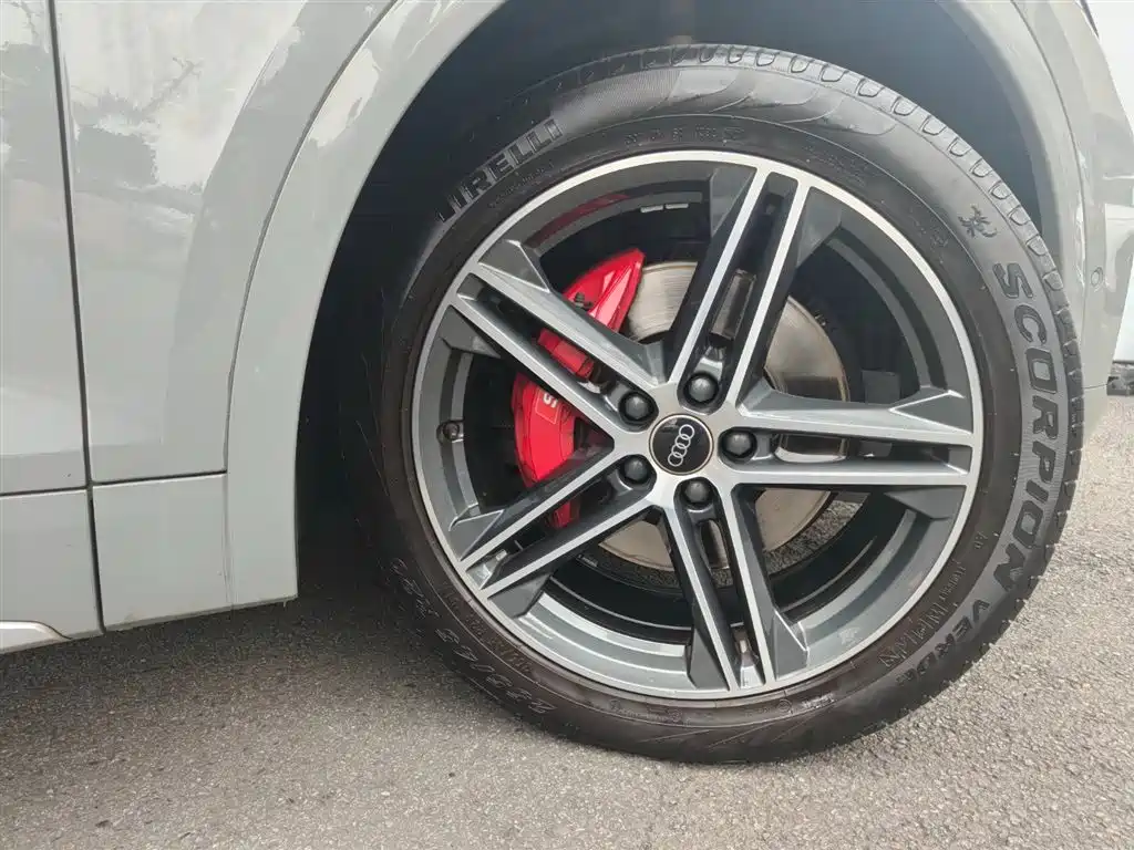 Audi SQ5 2021 3.0 TFSI quattro фото 21