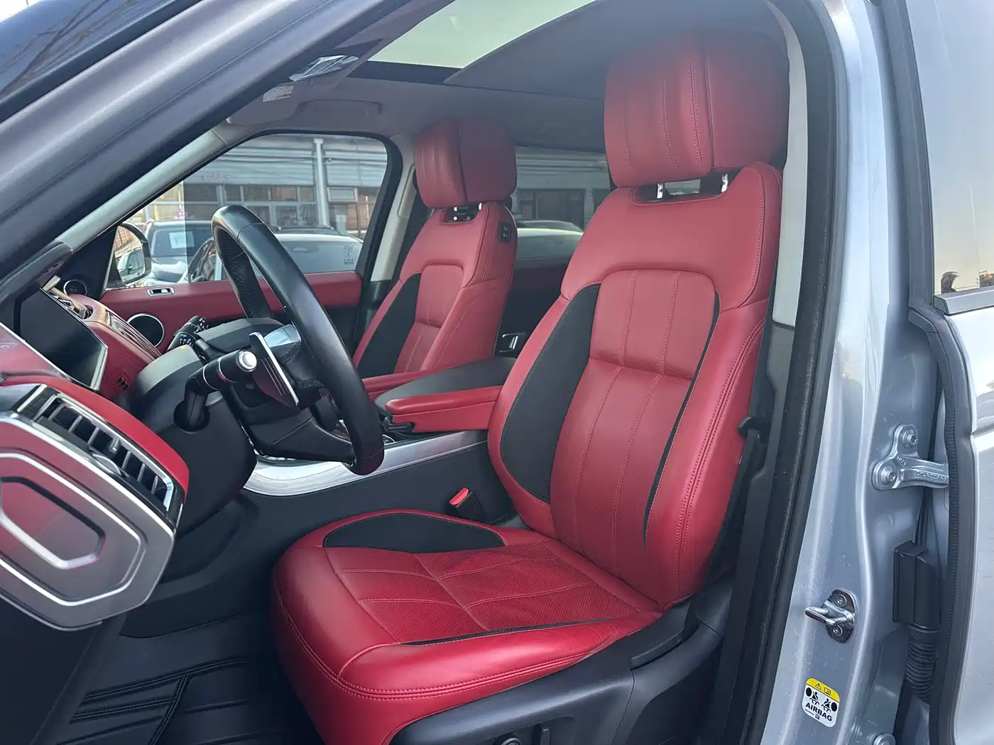 Land Rover Range Rover Sport 2022 3.0 L6 Gloss Black Edition фото 7