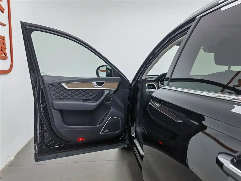 Hongqi HS7 2022 2.0T DCT 2WD ZhiLian QiChang Edition 5-seater фото 8