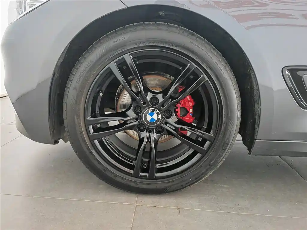 BMW 3 Series GT 2020 320i M Sport Package фото 17