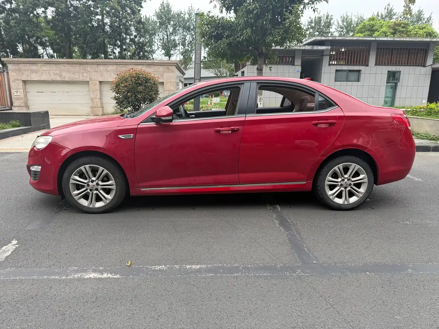 Roewe 550 2013 2013 550D 1.8T Automatic Pinzhen Edition