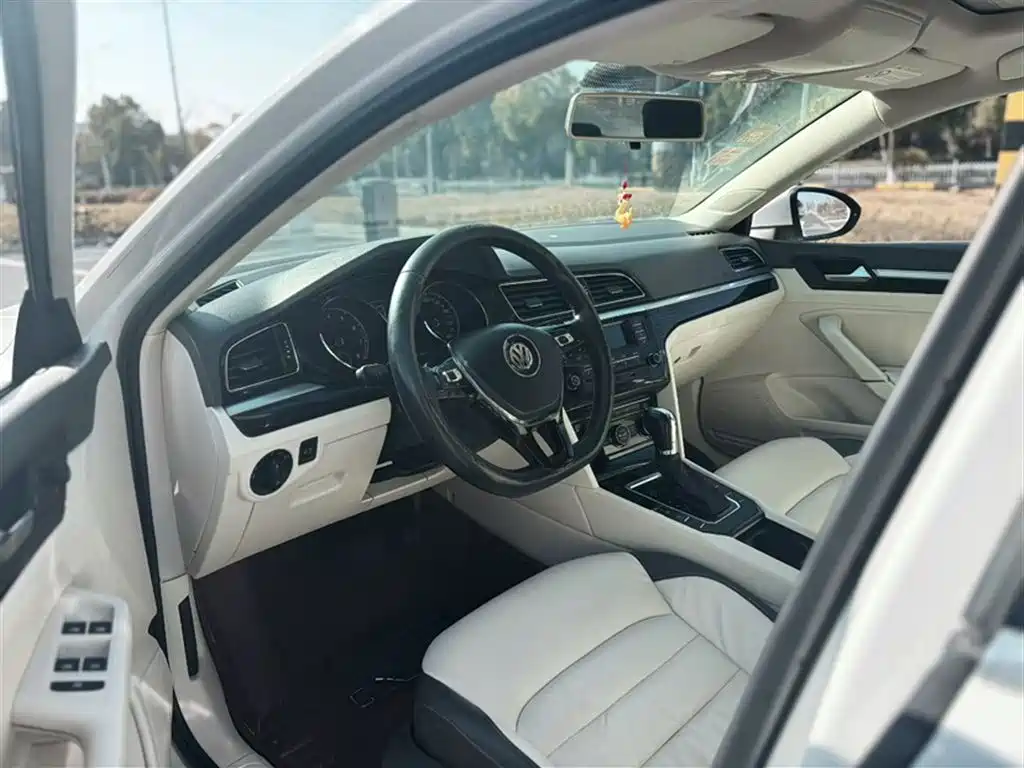 Volkswagen Lamando 2015 280TSI DSG Comfort фото 22