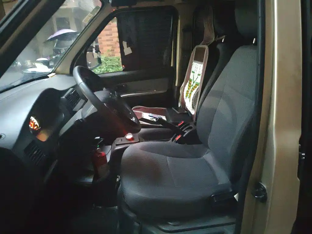 Wuling Motors Wuling Rongguang EV 2022 2022 Basic Passenger Vehicle EVE Battery