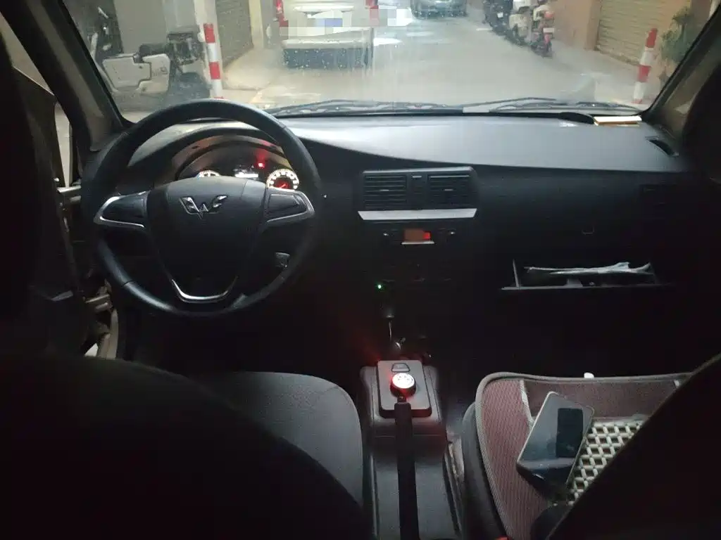 Wuling Motors Wuling Rongguang EV 2022 2022 Basic Passenger Vehicle EVE Battery