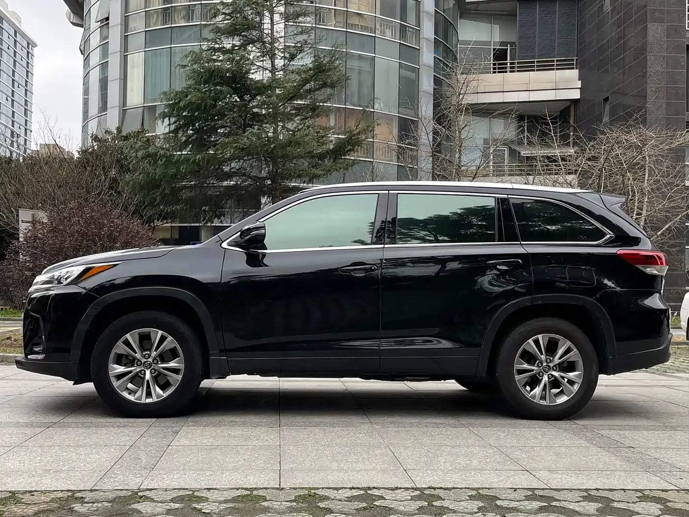 Toyota Highlander 2021 2.0T FWD Elite 5-Seater фото 14