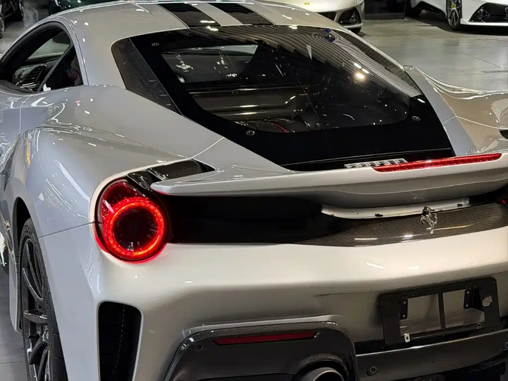 Ferrari 488 2019 2018 488 Pista