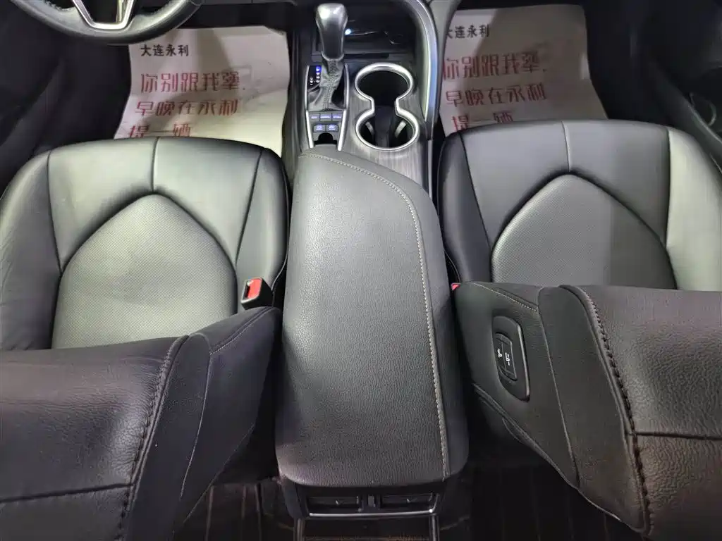 Toyota Camry 2021 Hybrid 2.5HGVP Leading Edition фото 15