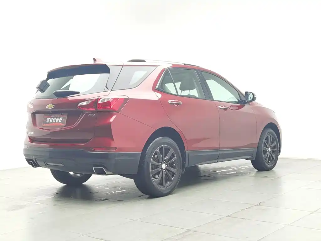 Фото 4 - Chevrolet Equinox