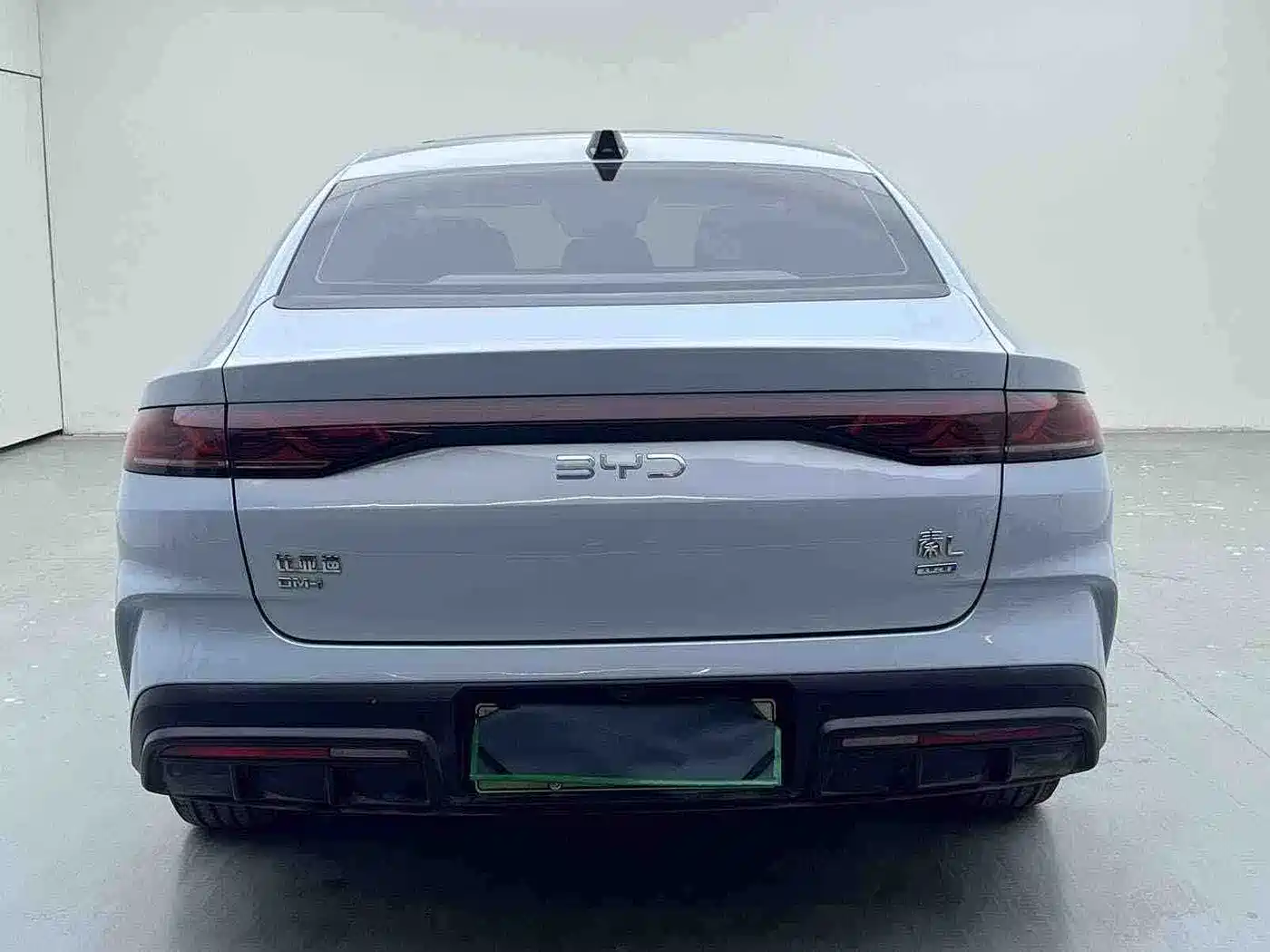 BYD Qin L 2024 DM-i 80KM Superior фото 2