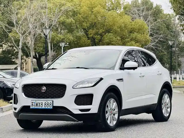 JAGUAR E PACE