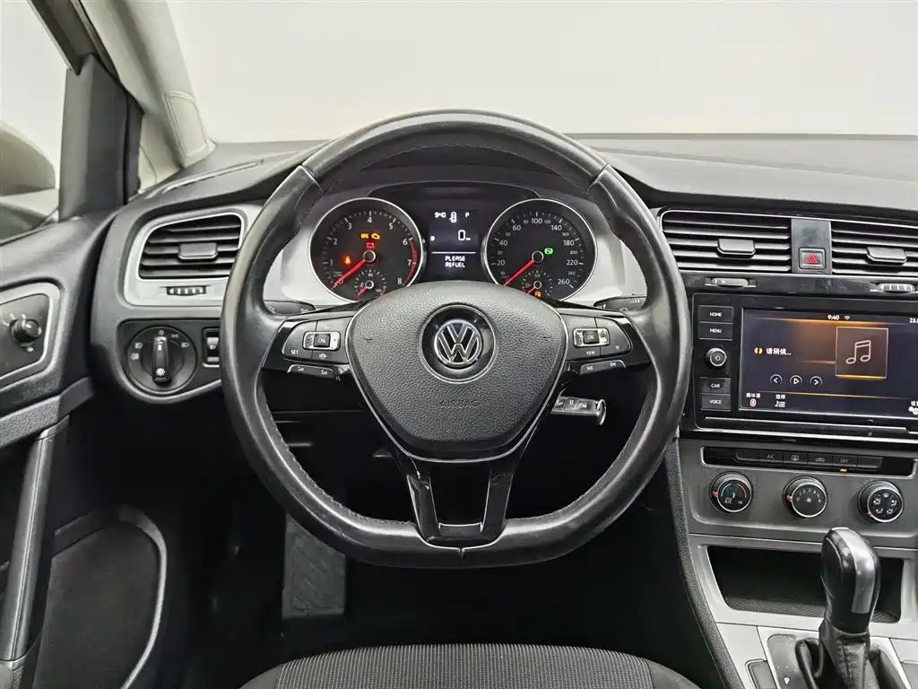 Volkswagen Golf 2016 1.6L Automatic Fashion фото 11