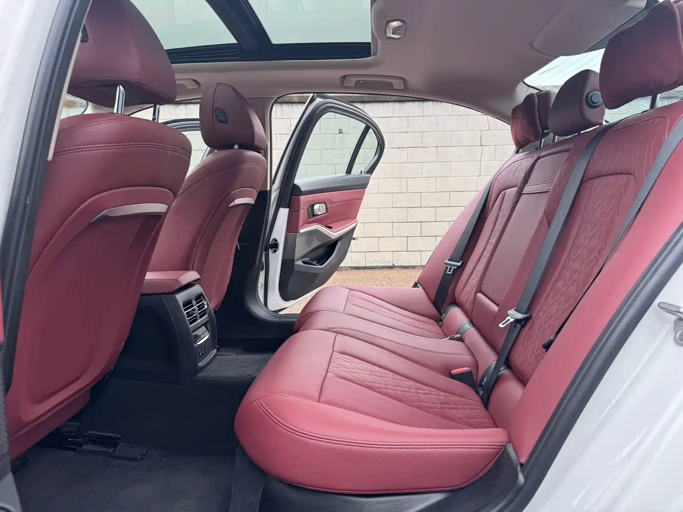 BMW i3 2024 eDrive 35 L фото 10