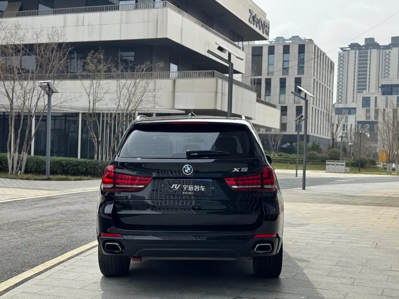 BMW X5 (Import) 2017 xDrive35i Leading Edition фото 21