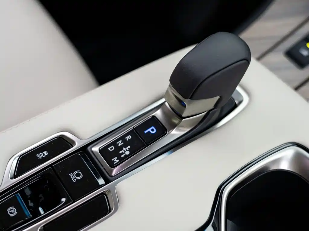 Lexus LM 2026 2025 Model 500h Four-Seater Imperial Edition