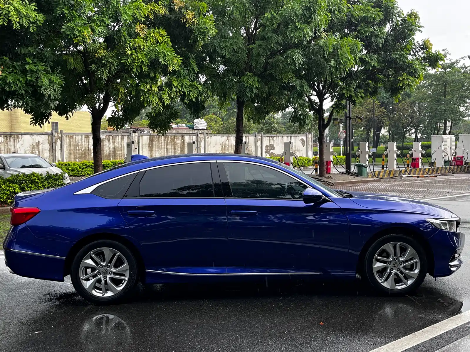 Фото 7 - Honda Accord
