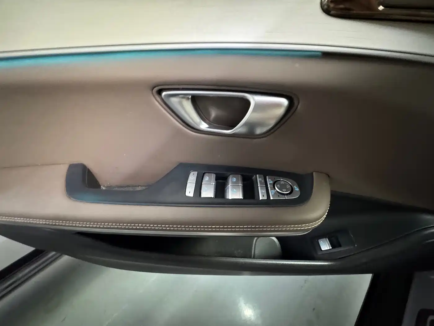 BYD Han 2025 DM-i Smart Driving Edition 125KM Honor фото 13