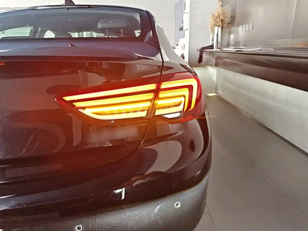 Buick Regal 2024 25T Ultra Comfort Edition фото 8