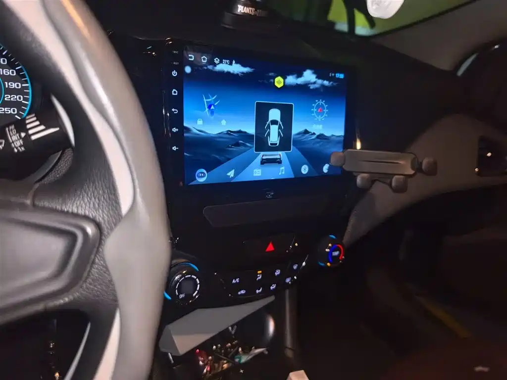 Chevrolet Cruze 2017 1.5L Automatic Pioneer Sunroof фото 6