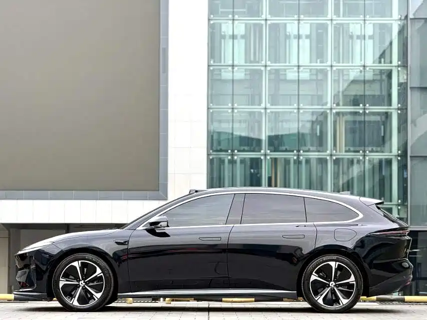 NIO ET5T 2024 75kWh Touring фото 2