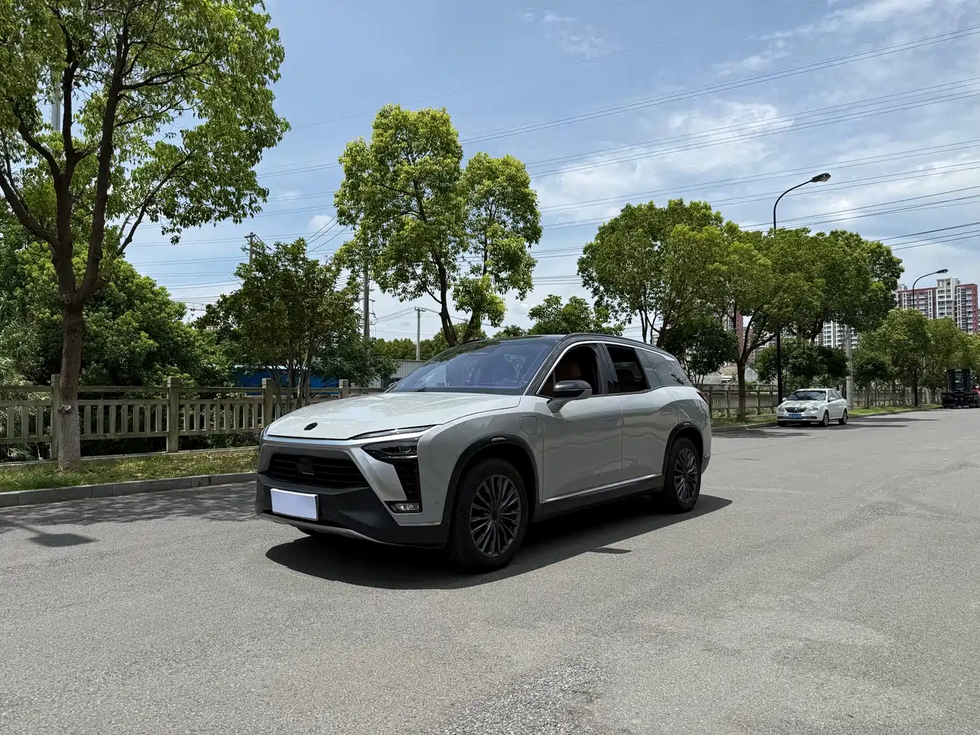 NIO ES8 2020
