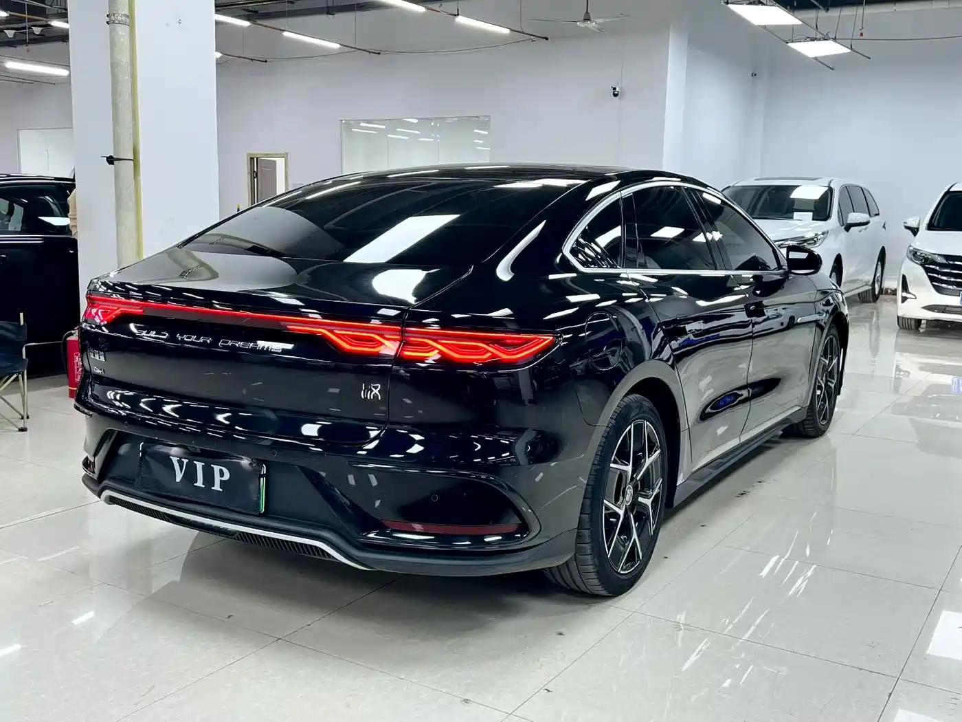 BYD Han 2023 DM-i Champion Edition 200KM Exclusive фото 9