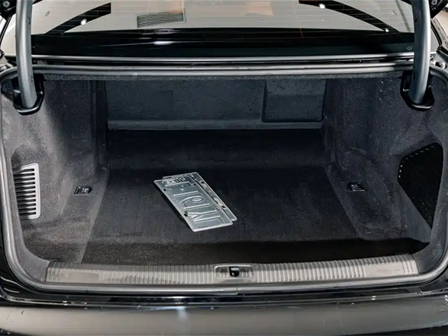 Audi A8 2023 A8L 50 TFSI quattro Exclusive фото 25