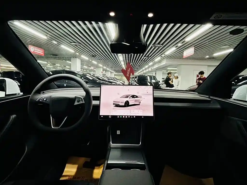 Tesla Model Y 2026 2026 Rear-Wheel Drive