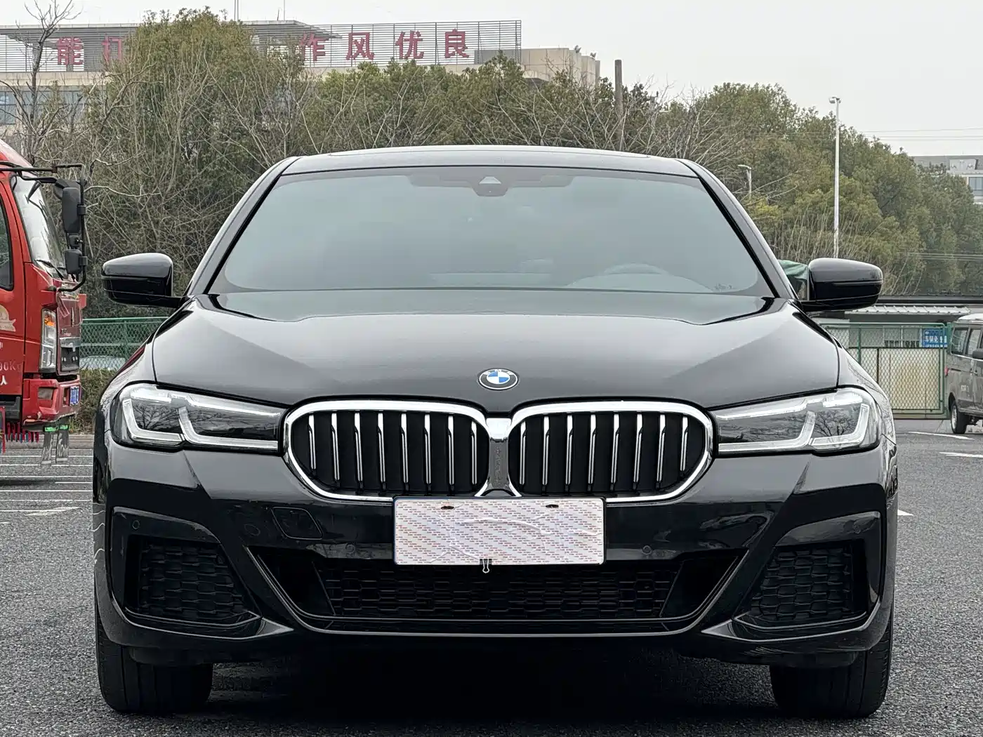 BMW 5 Series 2022 525Li M Sport Package фото 4