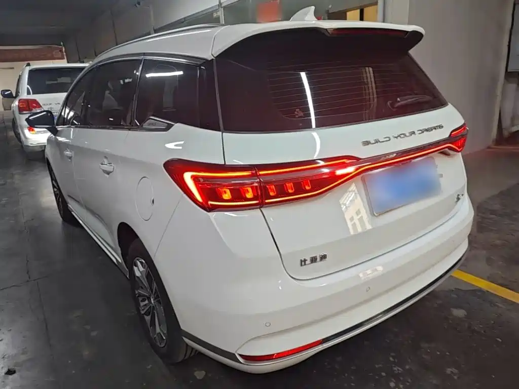 2022 BYD Song MAX