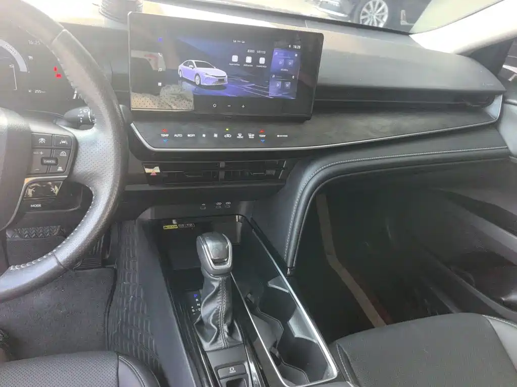 Toyota Camry 2024 2024 Hybrid 2.0HGVP Luxury Edition