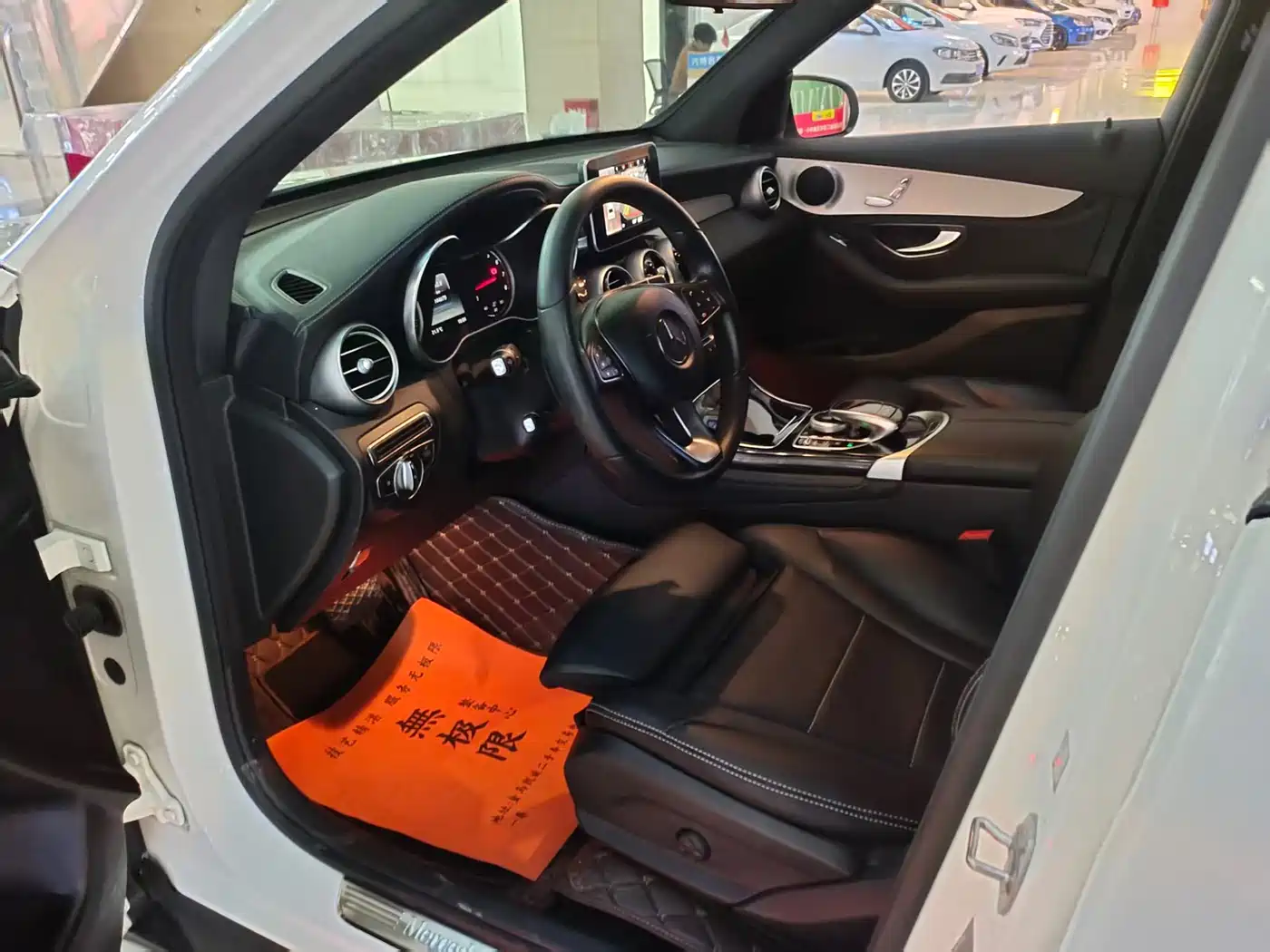 Mercedes-Benz GLC 2017 GLC 200 4MATIC фото 7