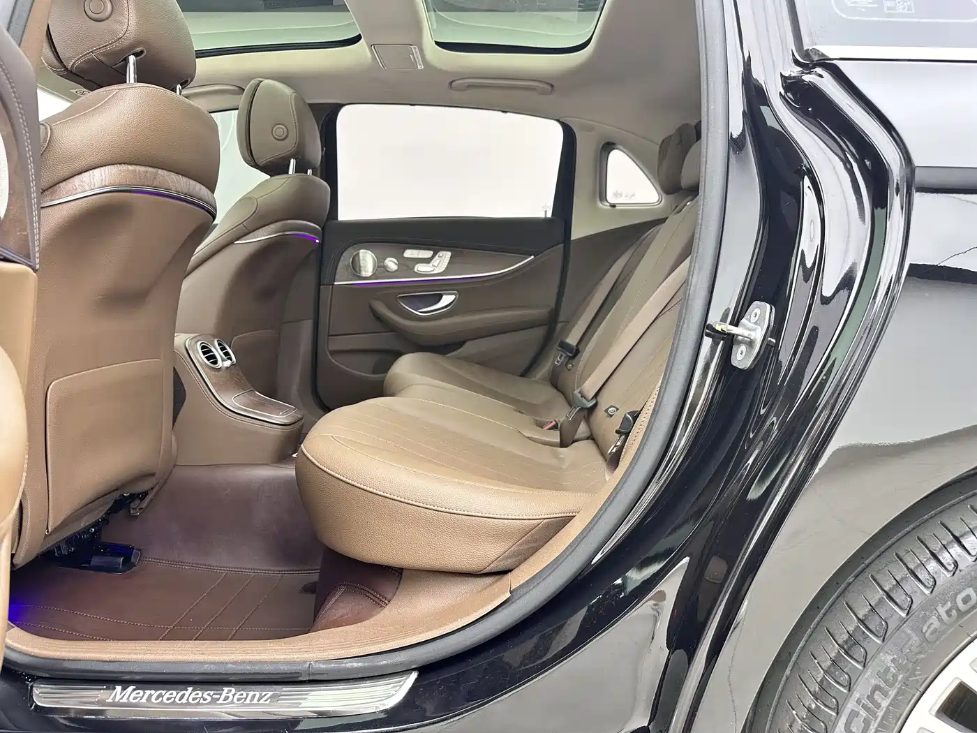 Mercedes-Benz E-Class 2023 E 300 L Luxury фото 5