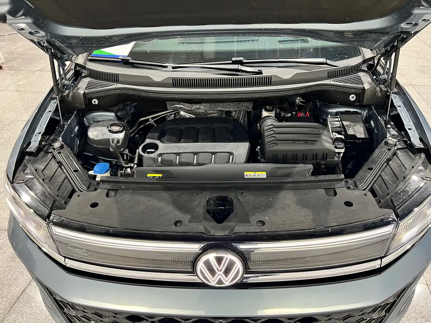 Volkswagen Talagon 2025 450TSI R-Line 6-Seater фото 15