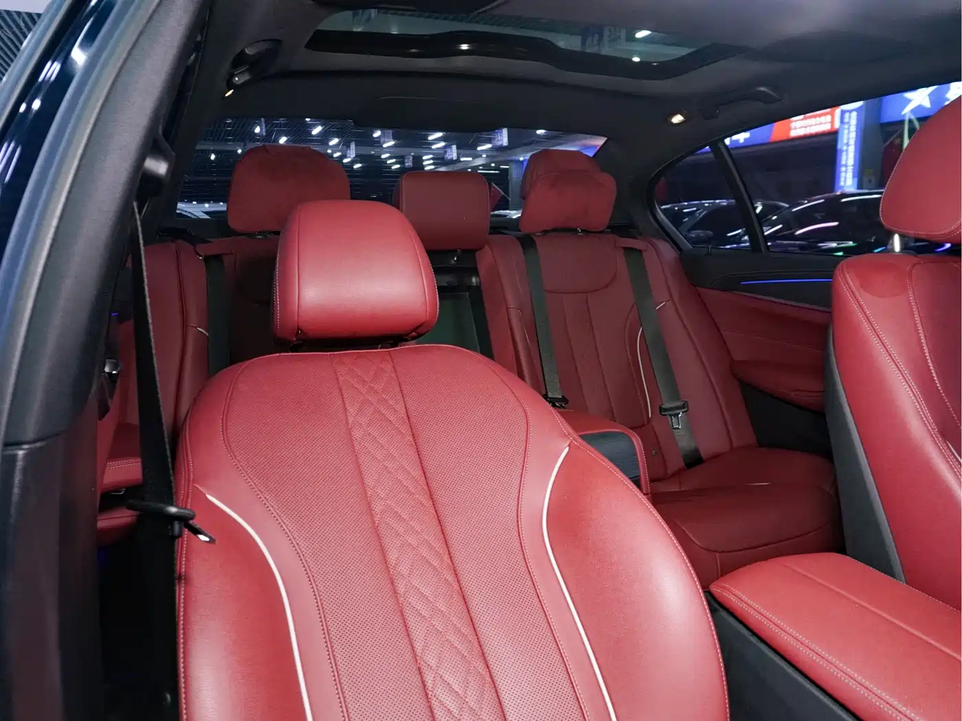 BMW 5 Series 2022 530Li Leading M Sport Package фото 25