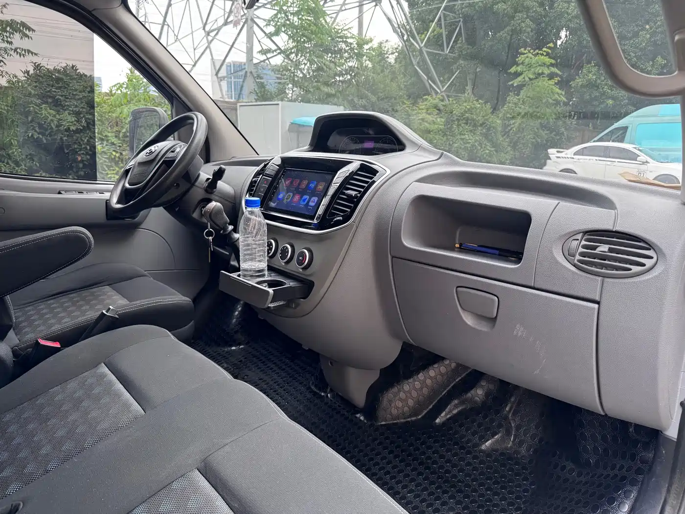 Фото 13 - SAIC Maxus Xintu V80