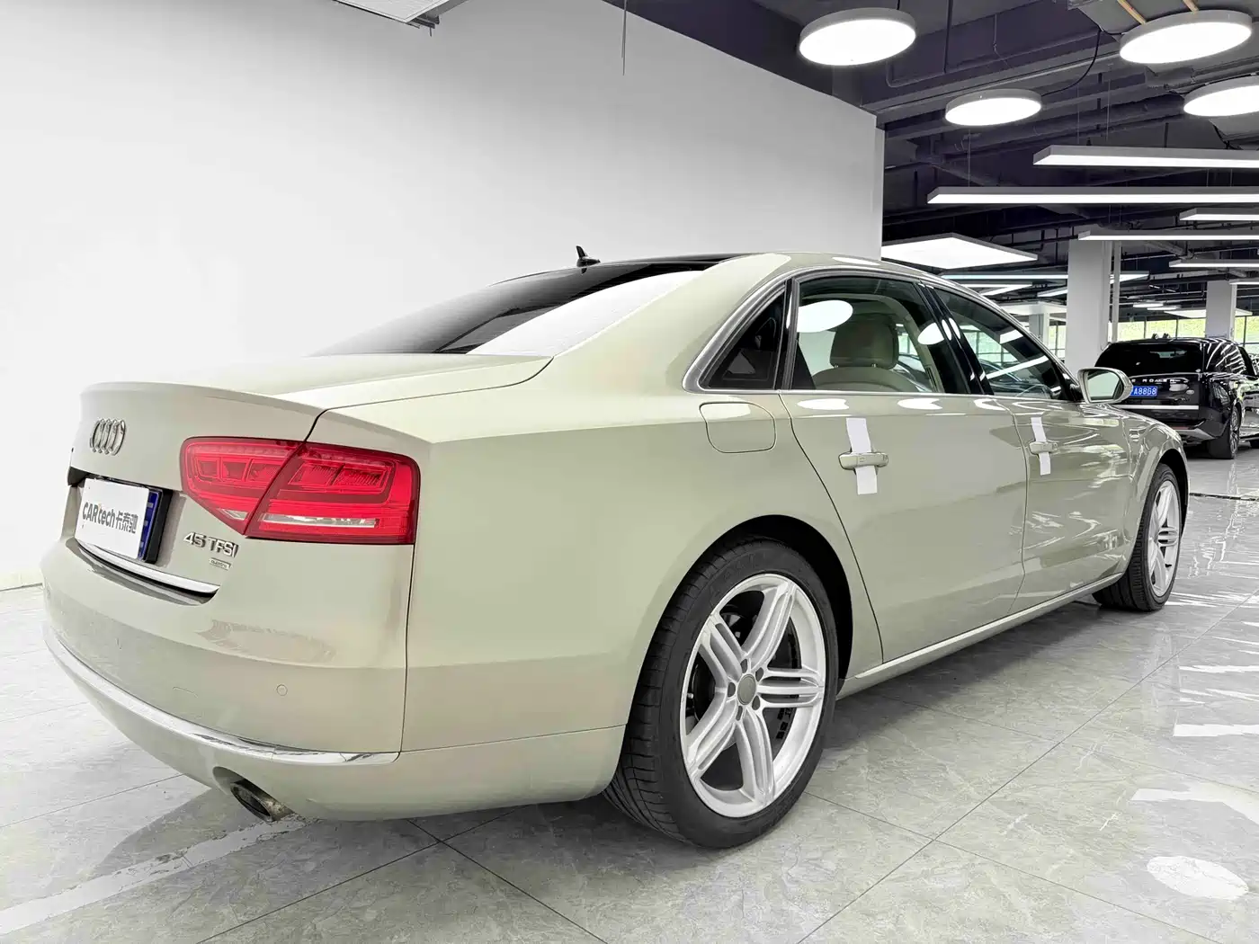 Audi A8 2013 A8L 45 TFSI quattro Comfort фото 6