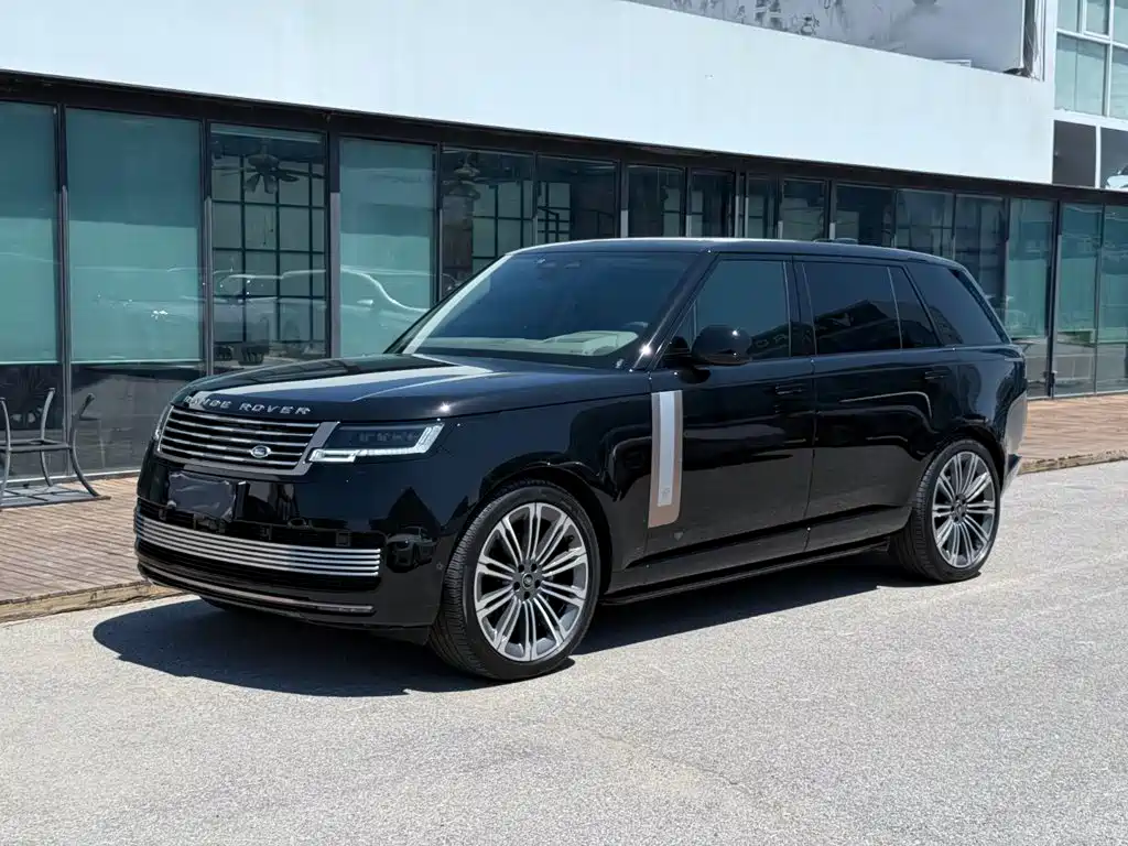 Land Rover Range Rover 2025 2025 3.0 L6 400PS Genesis Extended Wheelbase
