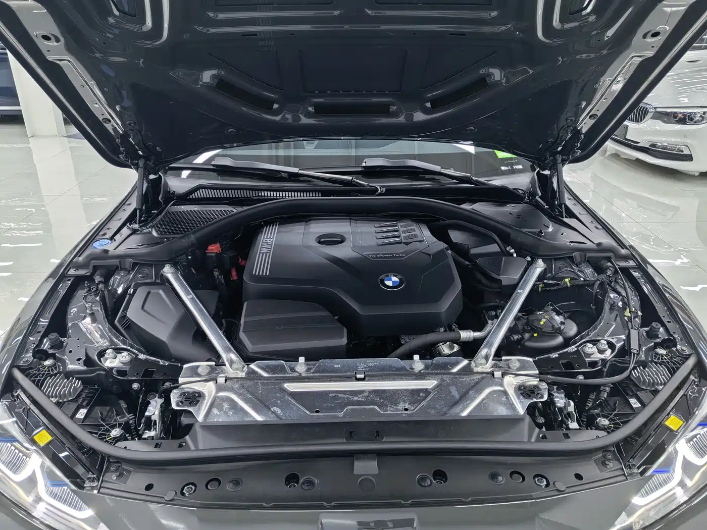 BMW 4 Series 2023 425i Gran Coupe M Sport Shadowline Package фото 18