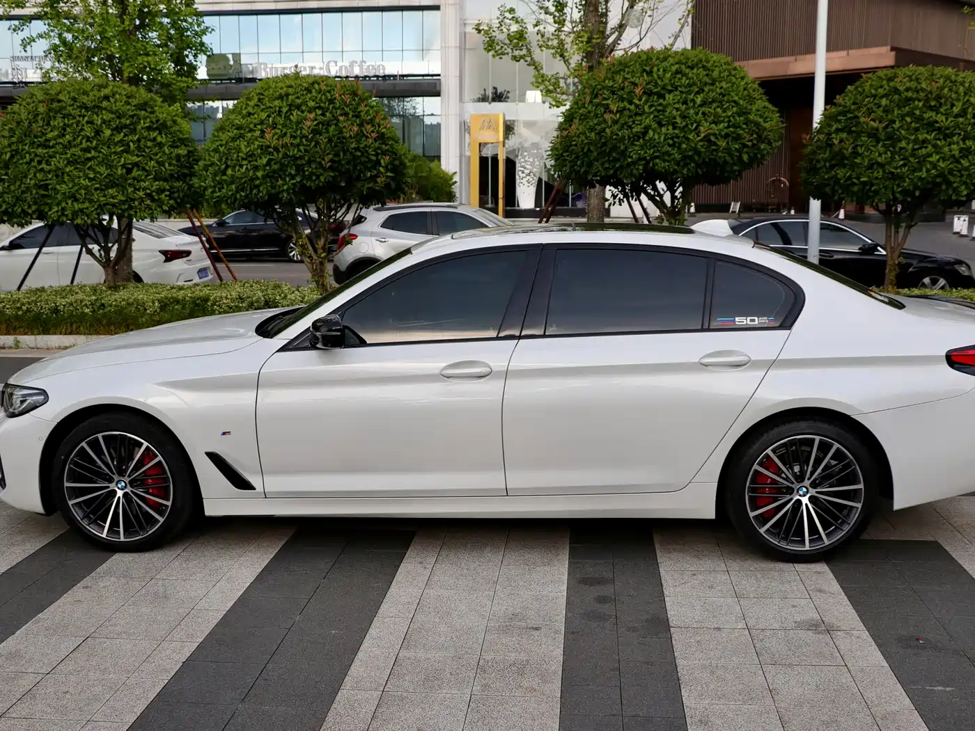 Фото 8 - BMW 5 Series