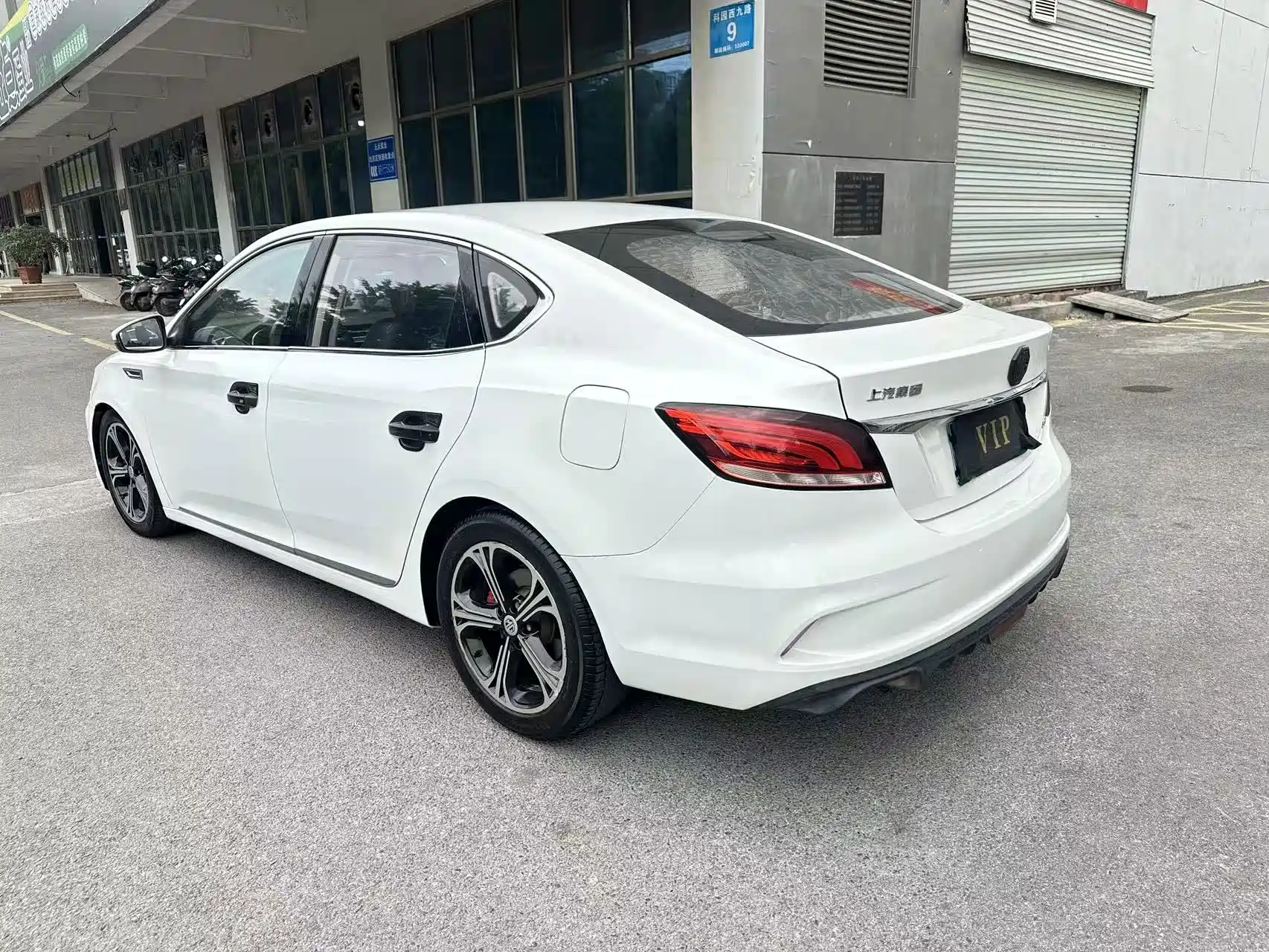 Фото 17 - MG MG6