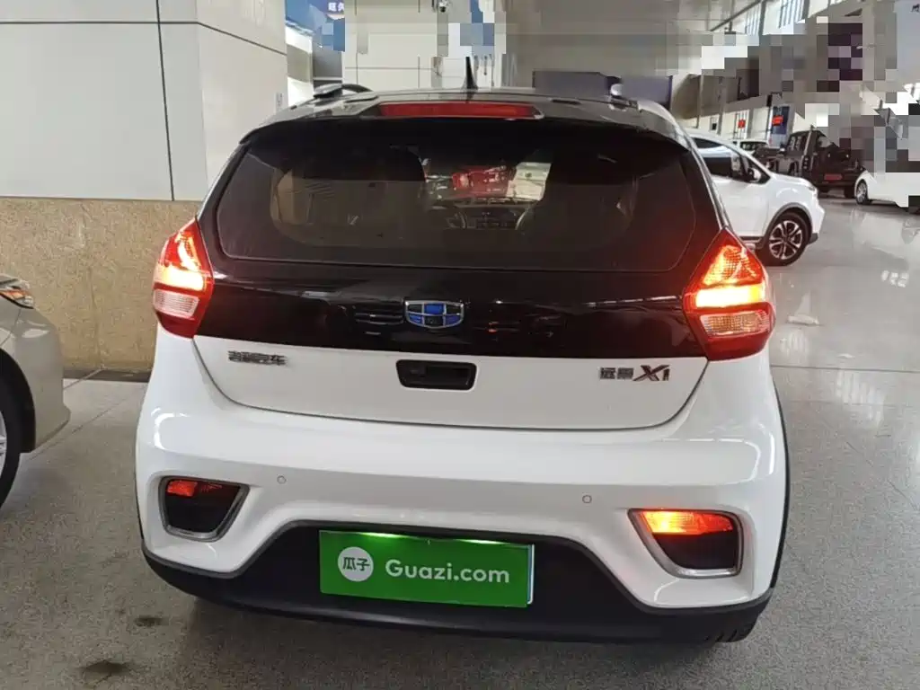 Geely Yuanjing X1 2017 2017 1.3L Auto Fun Edition