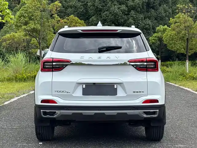 Chery Tiggo 5x 2025 1.5L CVT Excellence Edition — фото 5