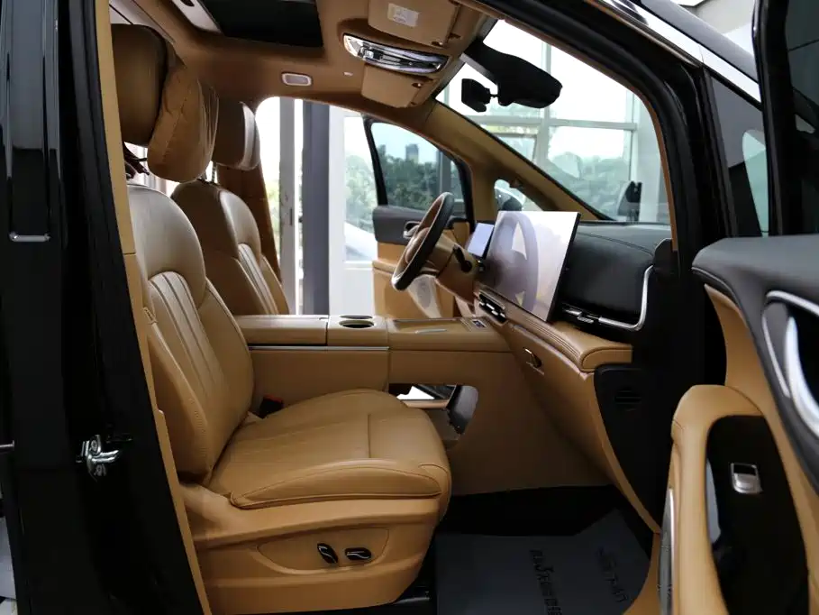 Voyah Dreamer 2025 2025 PHEV 4WD Kunpeng Premium Edition