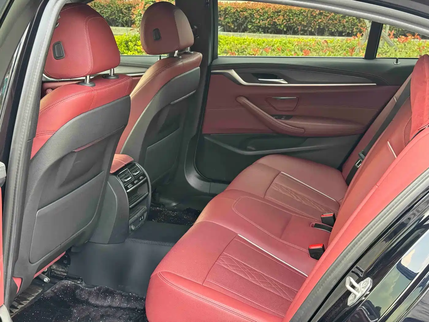 BMW 5 Series 2023 530Li Leading M Sport Package фото 8